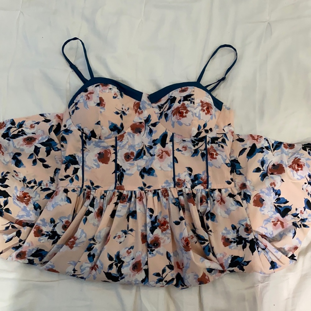Multicolored flower skater girl style dress.